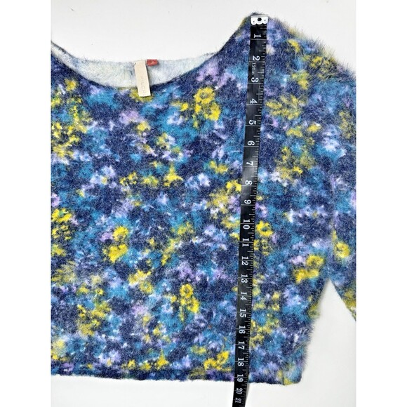 Pilcro Anthropologie Fuzzy Sweater Medium Cropped Floral Blue Abstract Knit - Picture 8 of 10